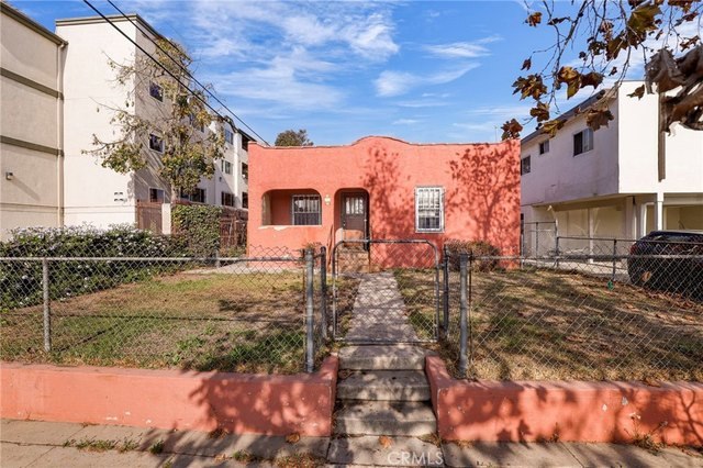 727 W 84th St, Los Angeles, CA 90044