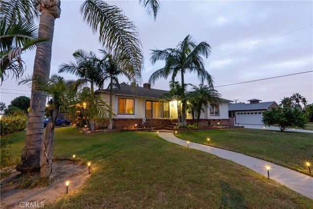 9388 Farm St, Downey, CA 90241