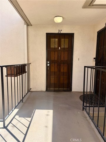 2575 E 19th St #37, Signal Hill, CA 90755